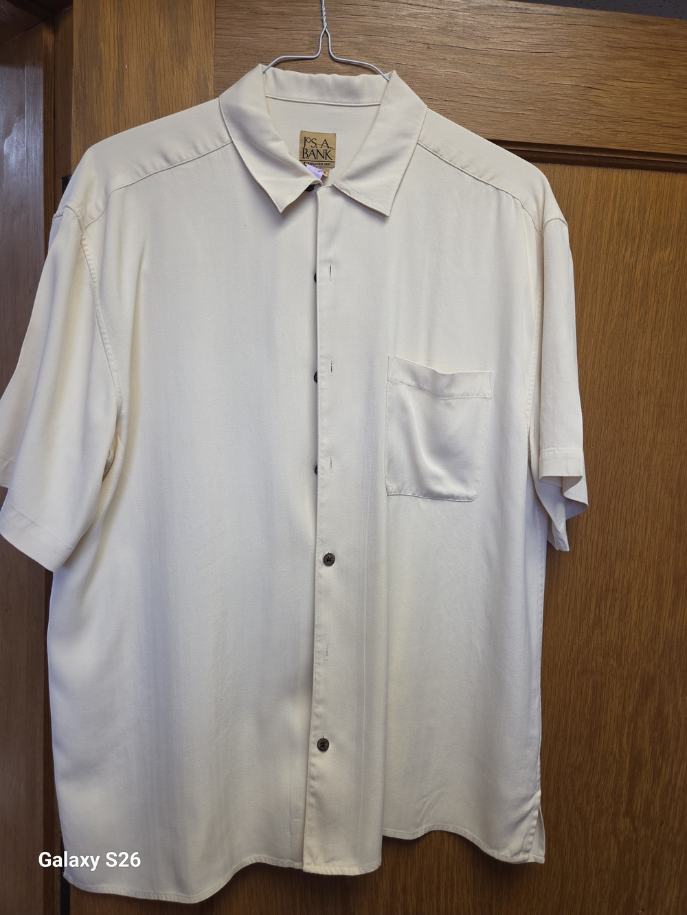 Jos. A. Bank Men's Short-Sleeve Button-Up Shirt in Cream